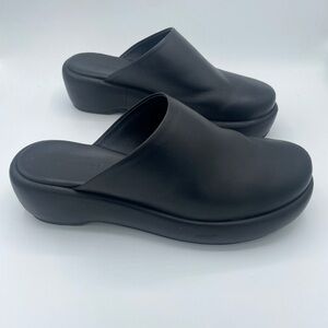 Everlane clog